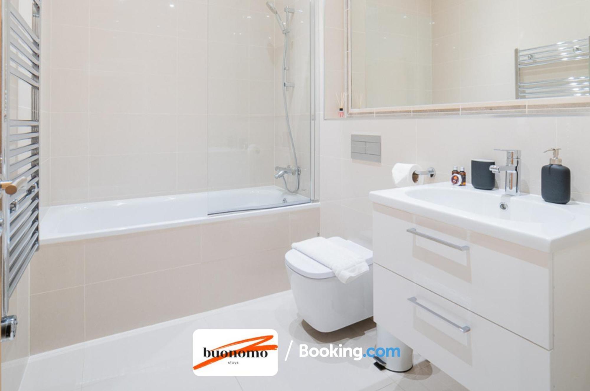 Two Bedroom Apartment At Buonomo Stays Short Lets & Serviced Accommodation Close To Wimbledon Tennis Courts Лондон Екстер'єр фото