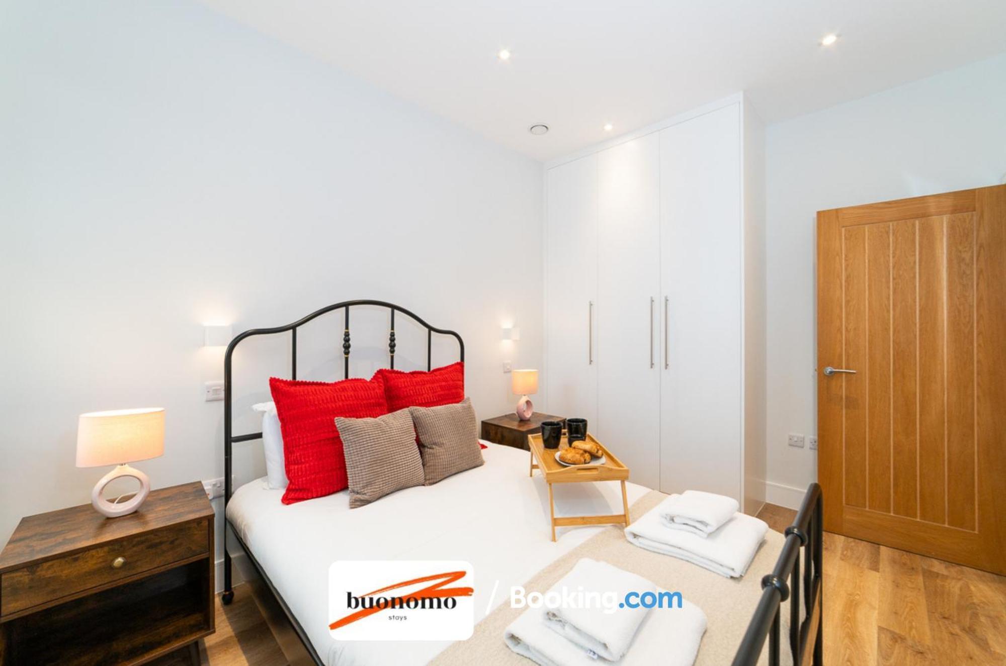Two Bedroom Apartment At Buonomo Stays Short Lets & Serviced Accommodation Close To Wimbledon Tennis Courts Лондон Екстер'єр фото